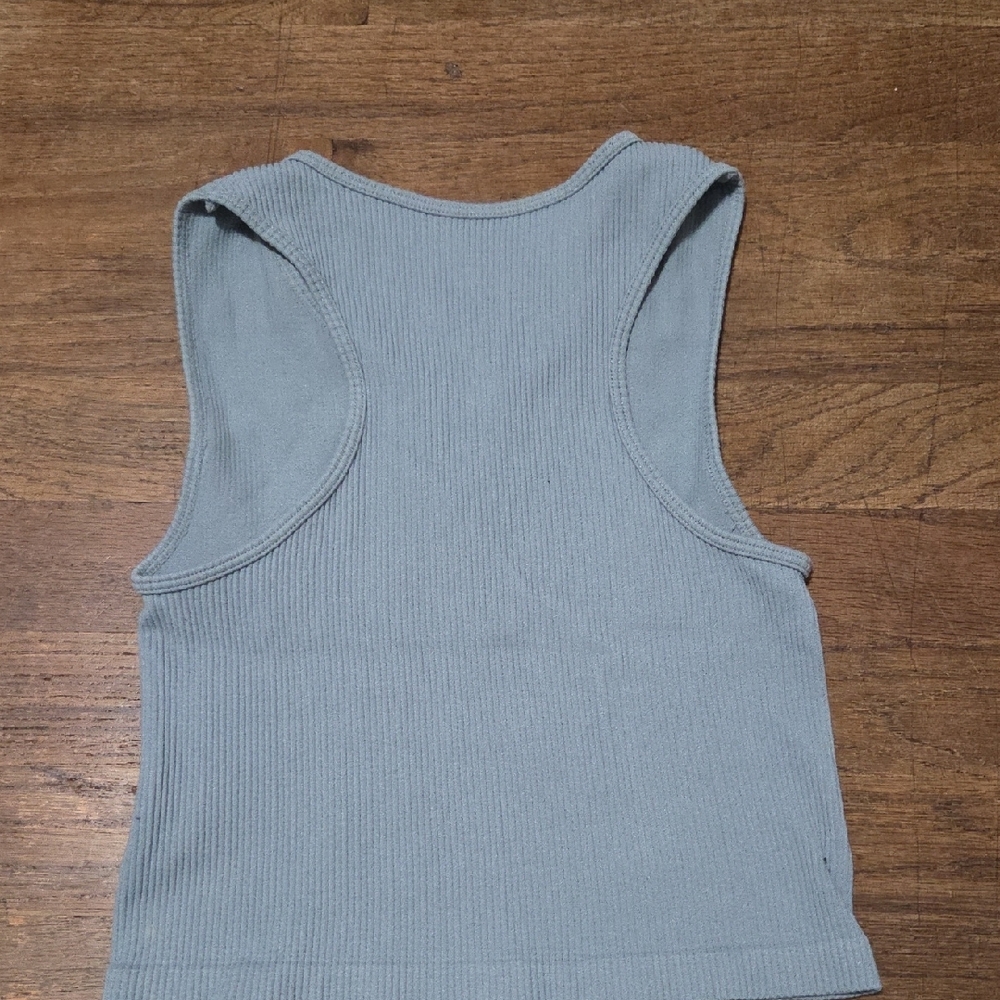 🔵3/$13 Bella Seamless Cropped Ribbed Tank Top - Picture 6 of 6
